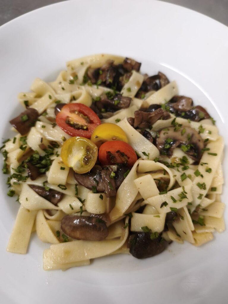 Pasta mit frischen Pilzen
